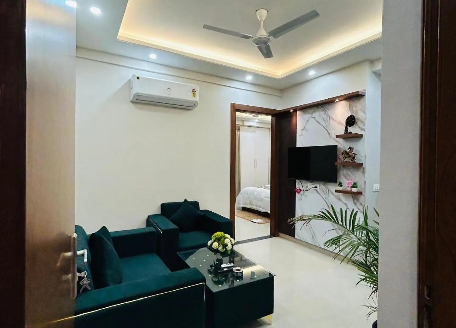 The Lodgers 1 Bhk Serviced Apartments Near Artemis Hospital Sector 52 Gurgáon Indie