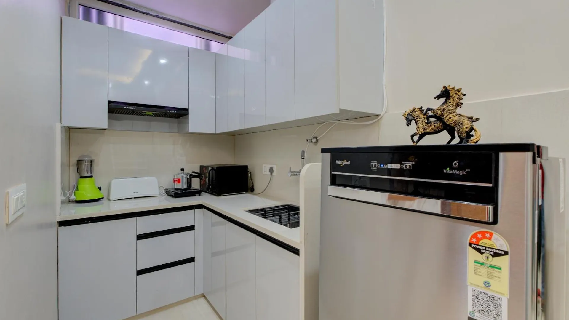 The Lodgers 1 Bhk Serviced Apartments Near Artemis Hospital Sector 52 Gurgáon